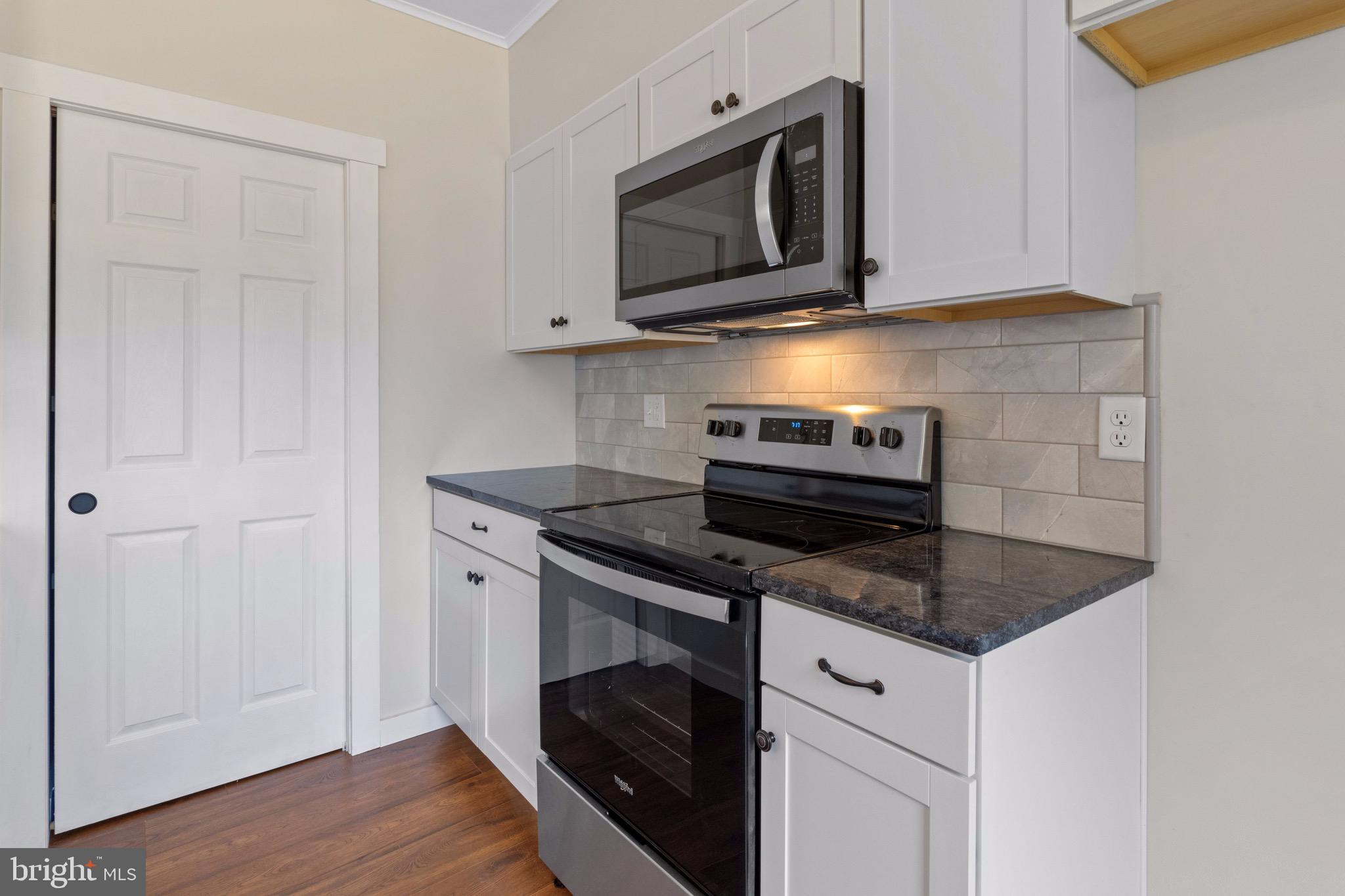 77 Hope Crossing Road Belvidere, NJ 07823 - Photo 17 of 44 Gallery Image 17