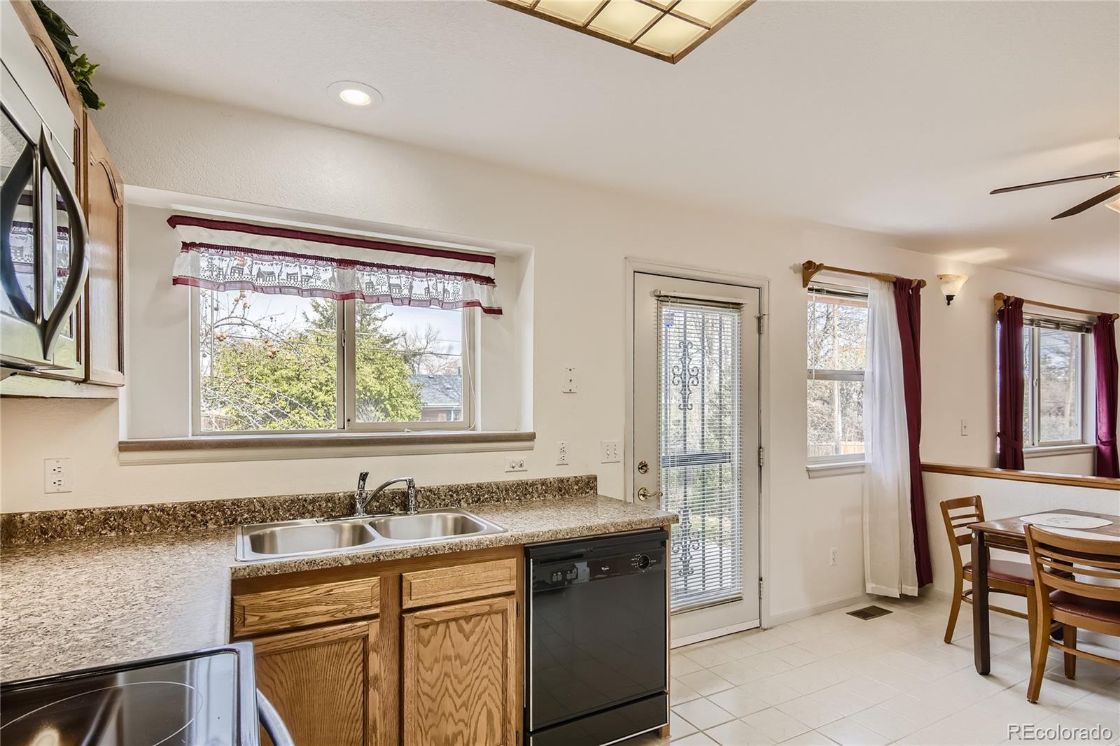 3701 West Arrowhead Road Littleton, CO 80123 - Photo 9 of 24 Gallery Image 9