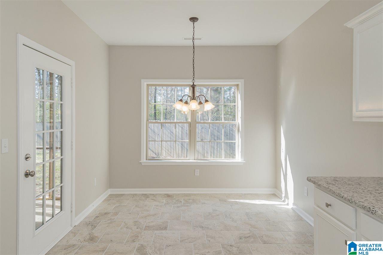 951 Meriweather Drive Calera, AL 35040 - Photo 5 of 17