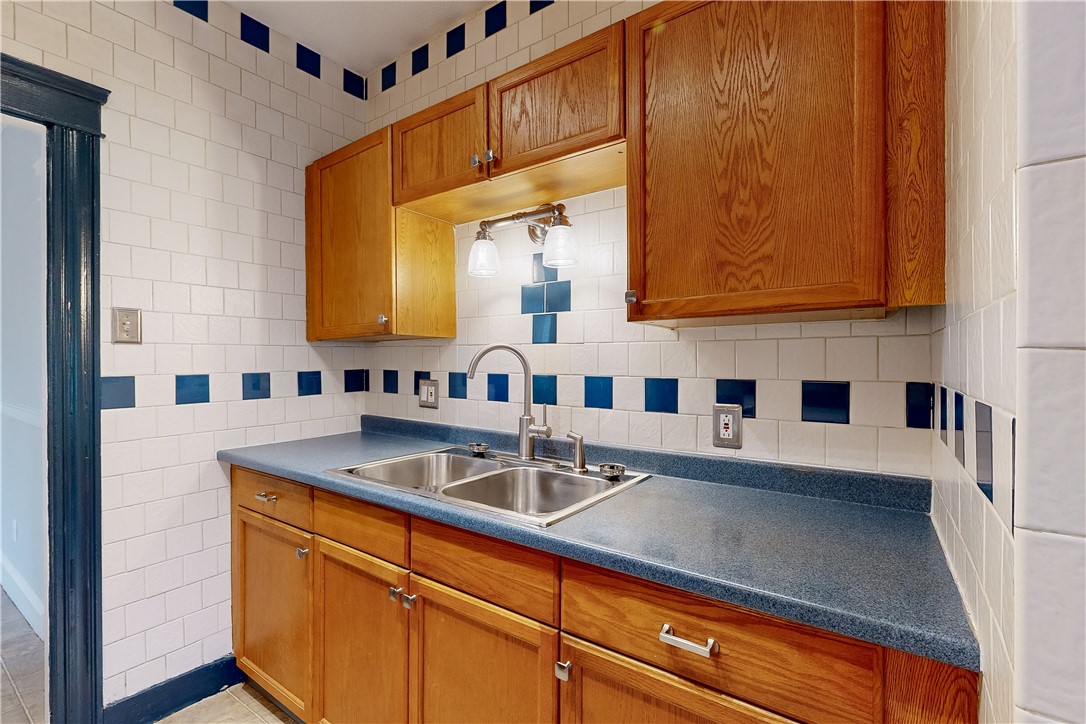 88 Nelson Street Providence, RI 02908 - Photo 15 of 47