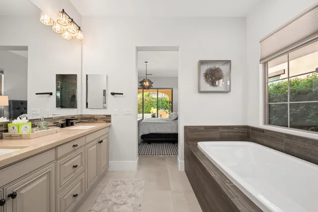 $9,500 | 80450 Platinum Way, La Quinta, CA 92253