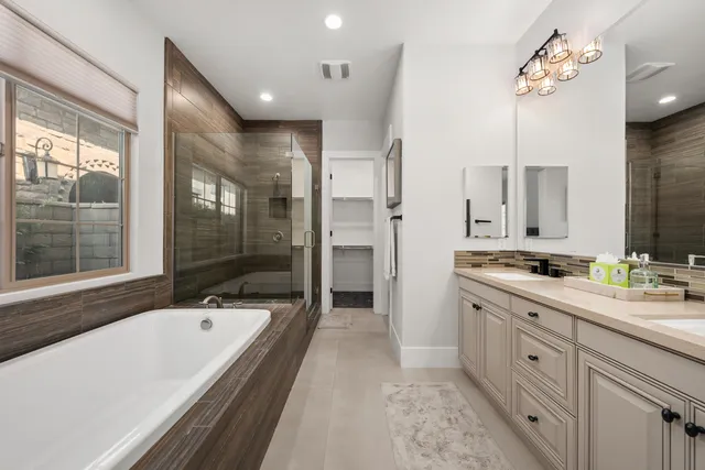 $9,500 | 80450 Platinum Way, La Quinta, CA 92253