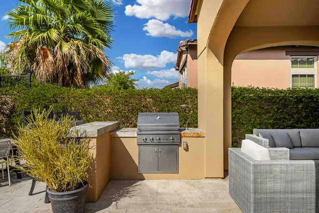 $9,500 | 80450 Platinum Way, La Quinta, CA 92253