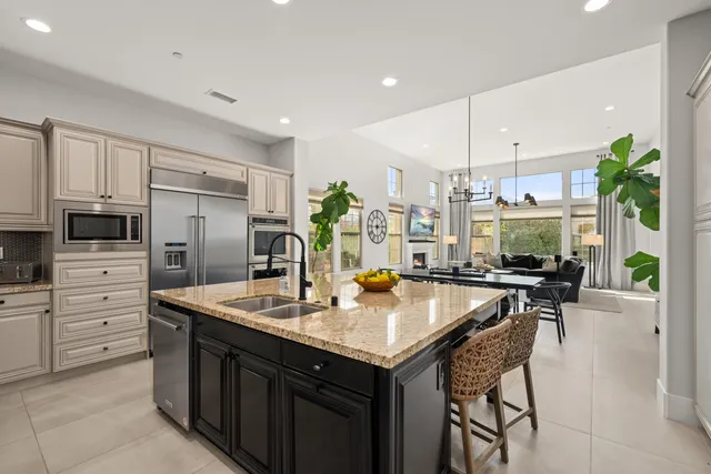 $9,500 | 80450 Platinum Way, La Quinta, CA 92253