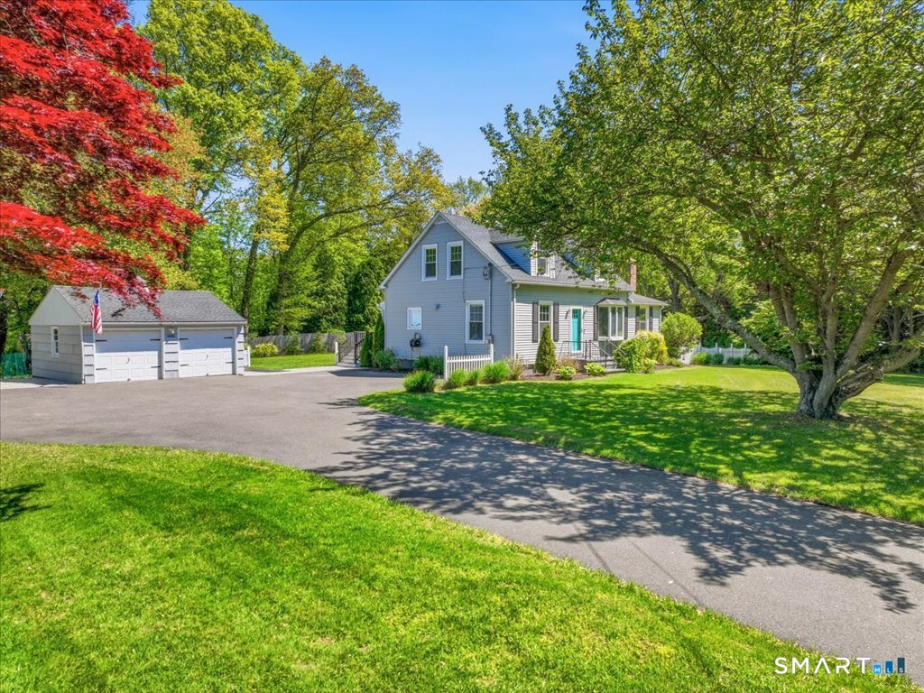 131 Oronoque Road Milford, CT 06461 - Photo 2 of 40