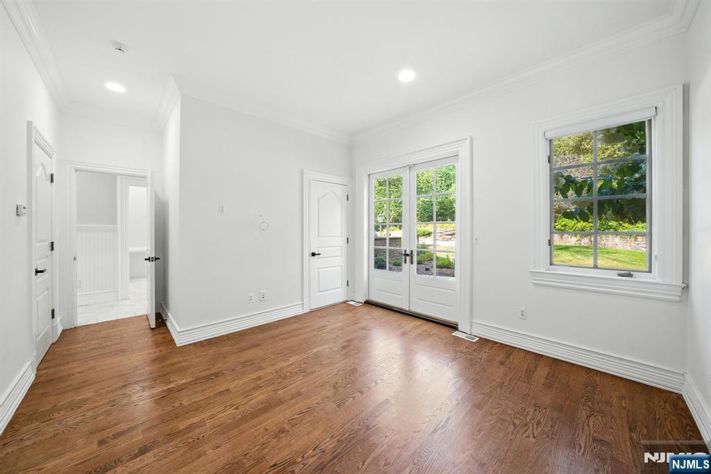 121 Churchill Road Tenafly, NJ 07670 - Photo 23 of 49