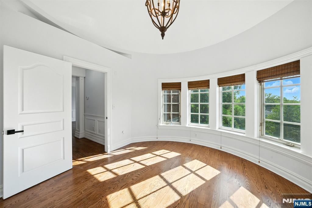 121 Churchill Road Tenafly, NJ 07670 - Photo 32 of 49