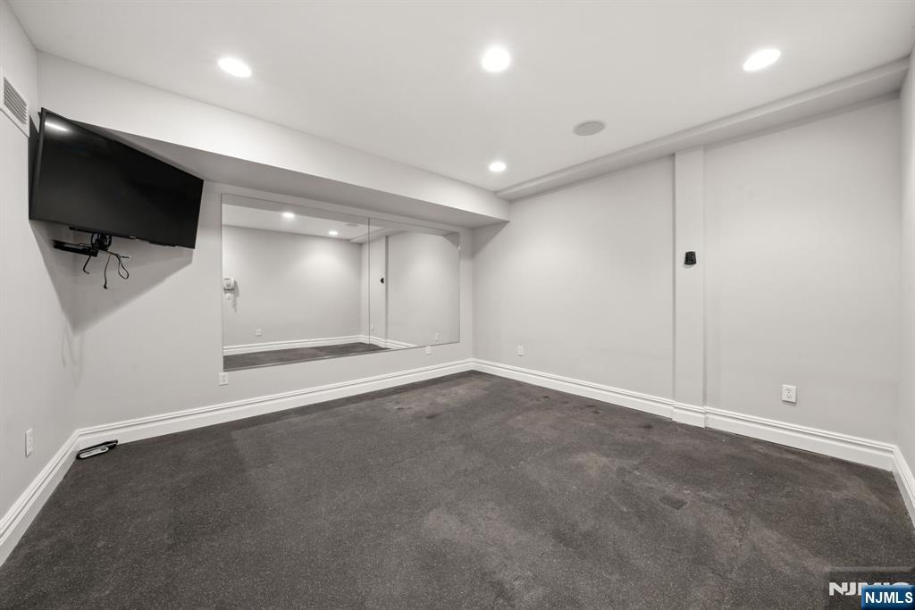 121 Churchill Road Tenafly, NJ 07670 - Photo 42 of 49