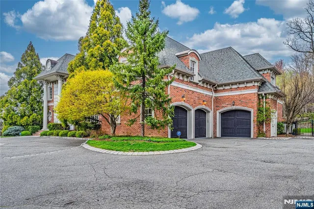 $4,490,000 | 121 Churchill Road, Tenafly, NJ 07670