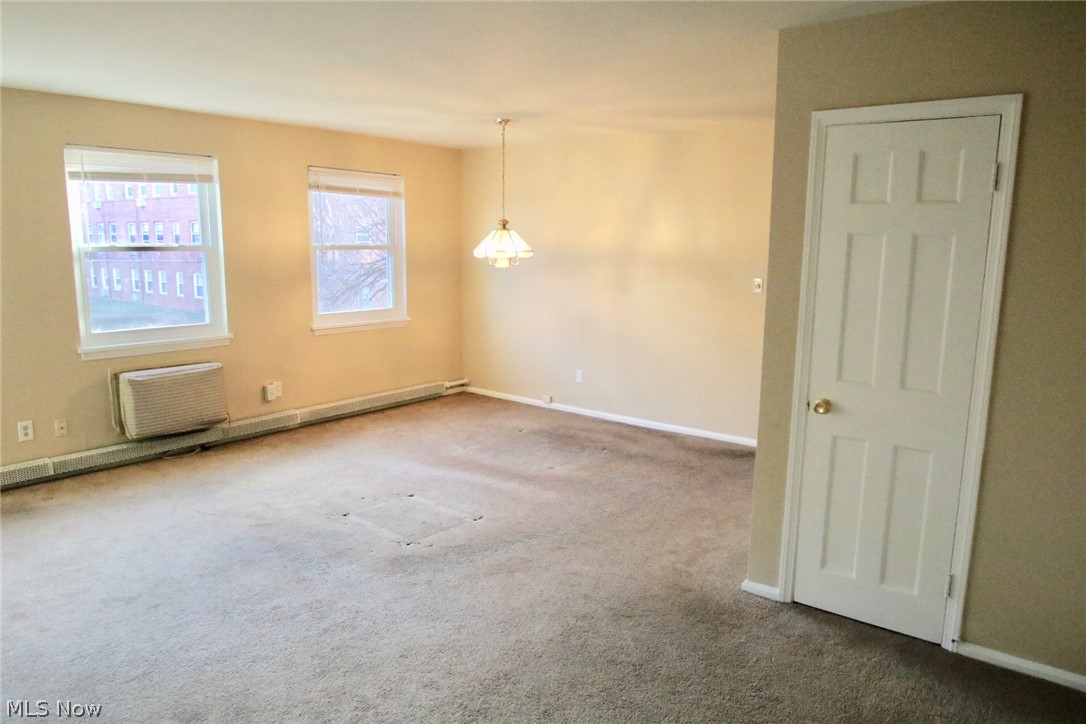 13833 Cedar Road, Unit 203C Cleveland, OH 44118 - Photo 2 of 9