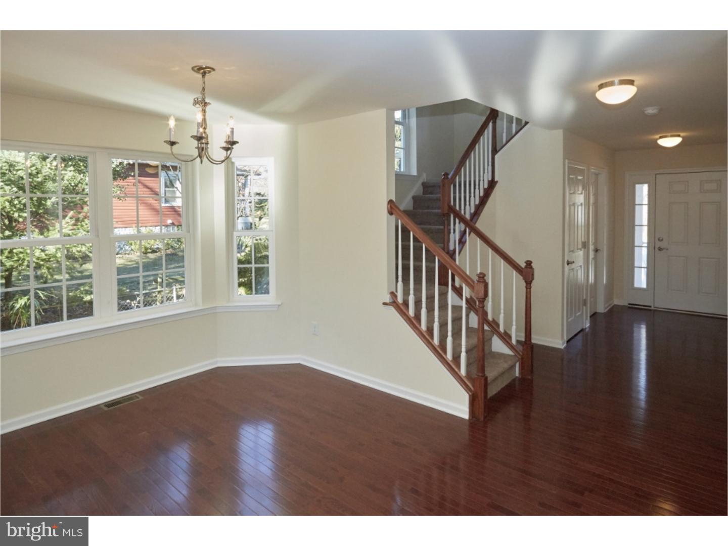566 Sunset Avenue Maple Shade, NJ 08052 - Photo 10 of 25 Gallery Image 10