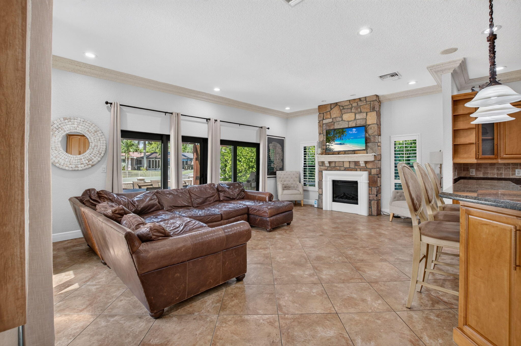 749 Southwest 2nd Street Boca Raton, FL 33486 - Photo 6 of 39 Living Area