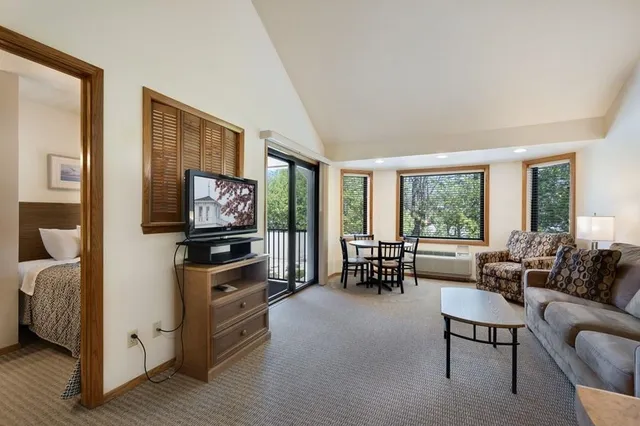 $90,000 | 7741 Highway 42, Unit 212, Egg Harbor, WI 54209