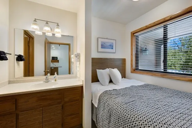 $90,000 | 7741 Highway 42, Unit 212, Egg Harbor, WI 54209