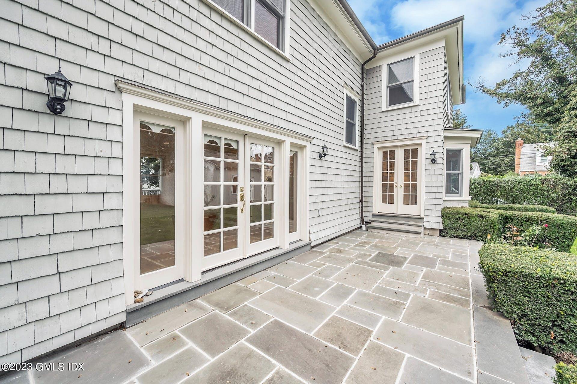 10 Thorn Hill Road Riverside, CT 06878 - Photo 23 of 29 003-451977-MTZ_3212_12844926