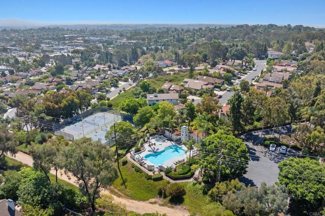 $2,000,000 | 1153 Via Montecito, Encinitas, CA 92024