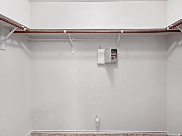 $1,675 | 10015 Red Iron Creek, Converse, TX 78109