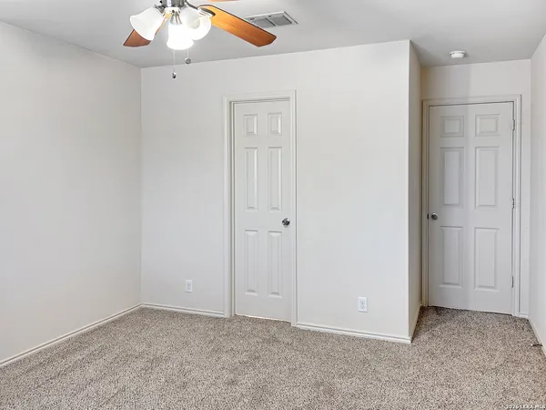 $1,675 | 10015 Red Iron Creek, Converse, TX 78109