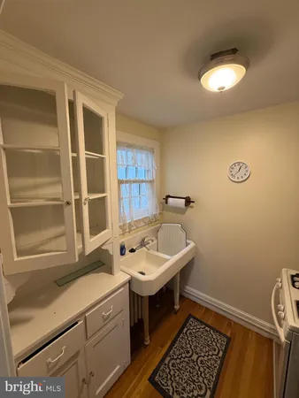 $1,800 | 200 Nassau Street, Unit 1, Princeton, NJ 08542