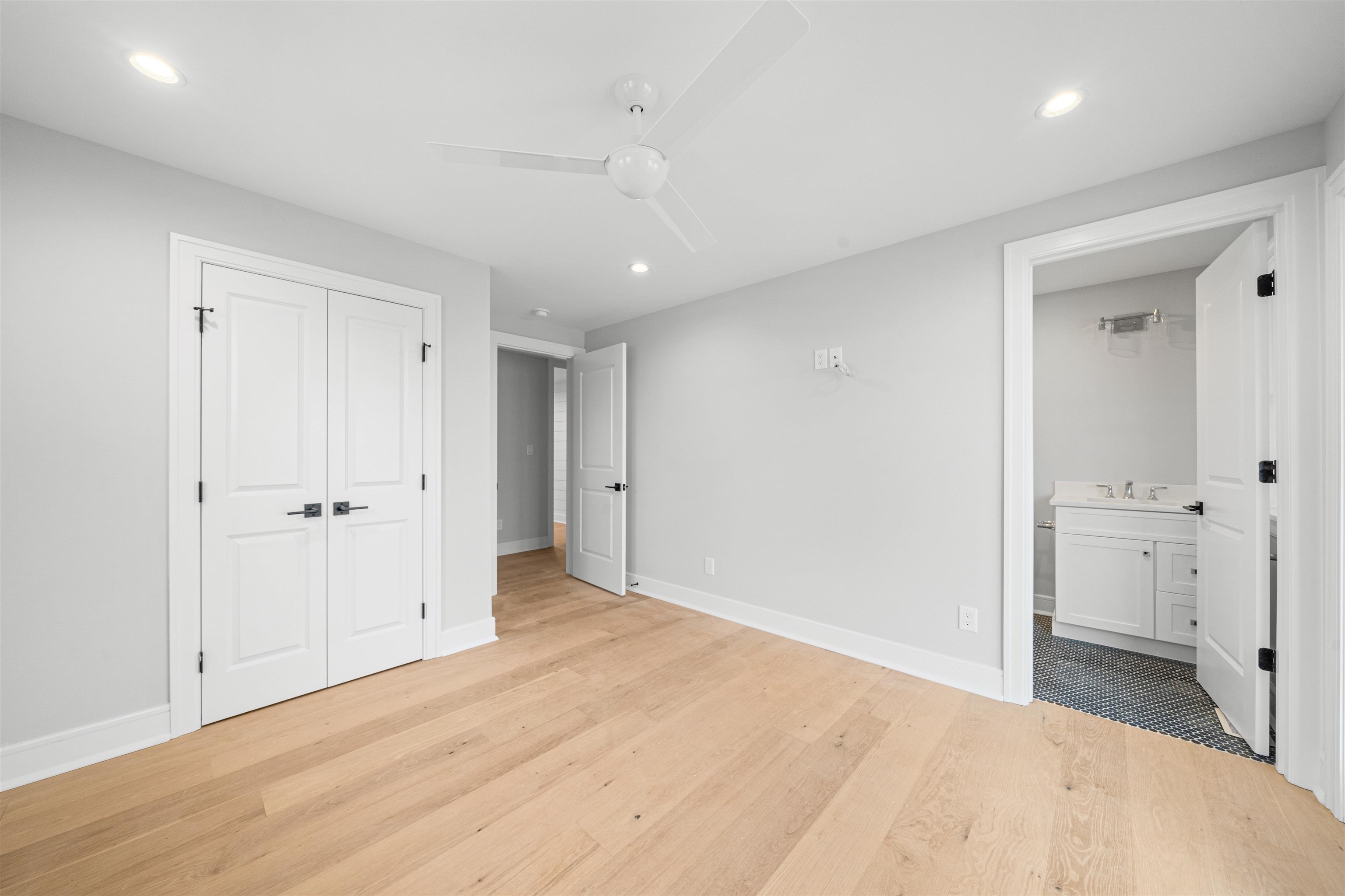 285 58th Street Avalon, NJ 08202 - Photo 45 of 50 a view of an empty room