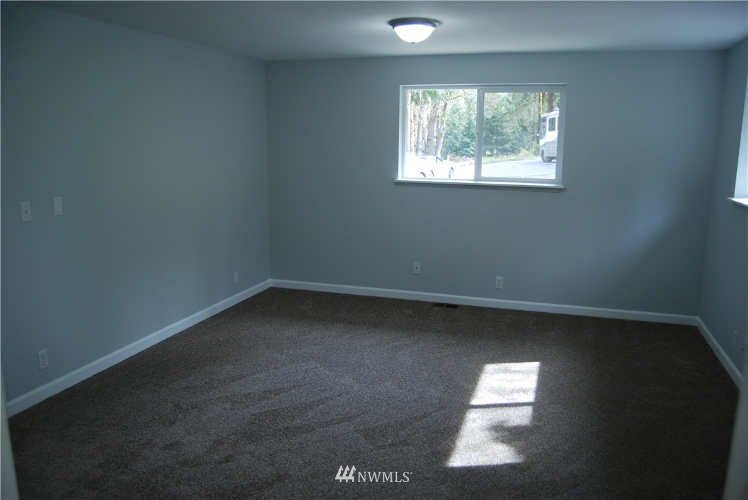 18256 Southeast 136th Street Renton, WA 98059 - Photo 7 of 13 Gallery Image 7