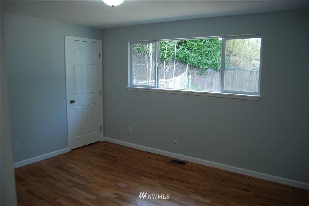 18256 Southeast 136th Street Renton, WA 98059 - Photo 8 of 13 Gallery Image 8