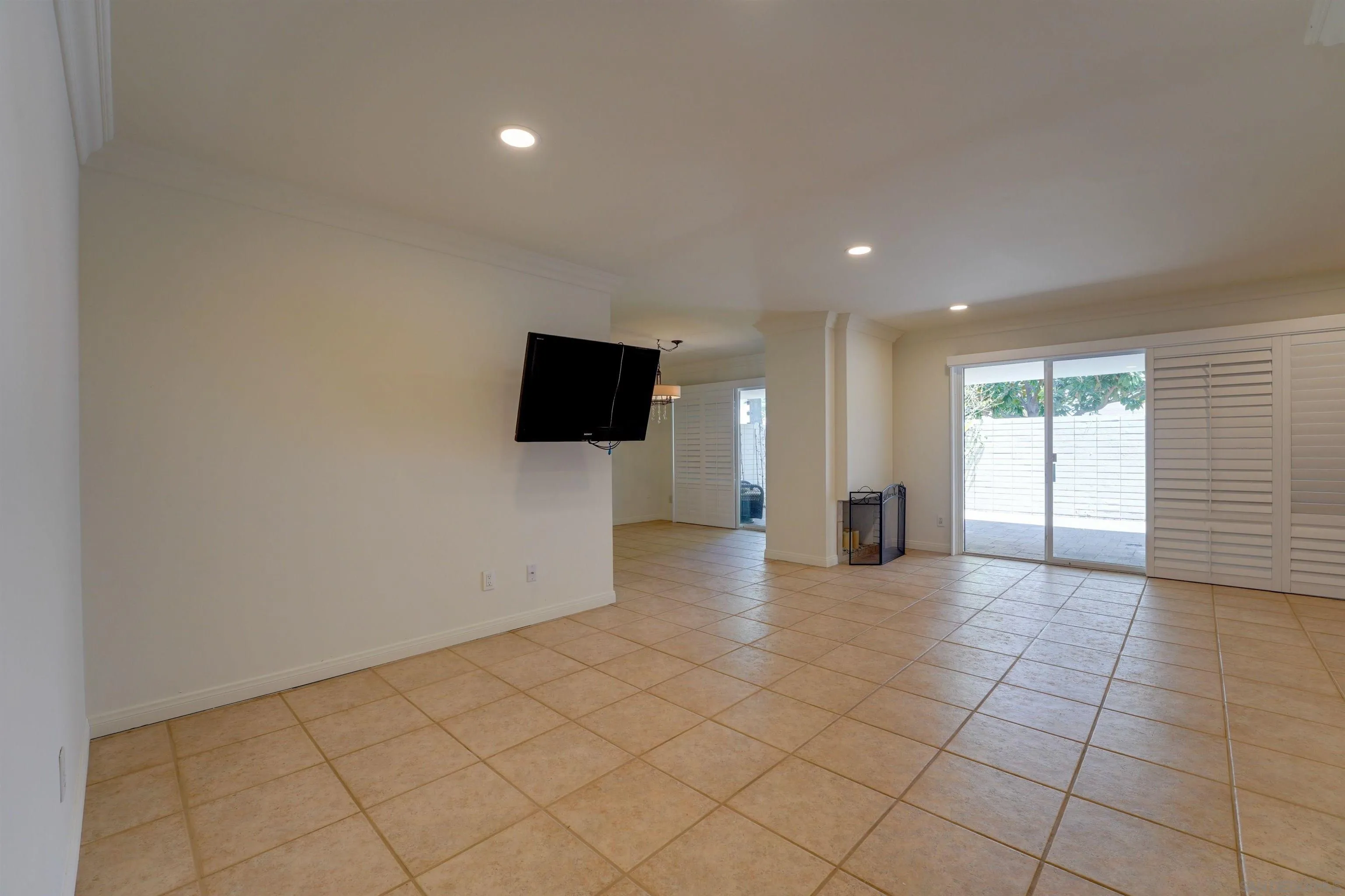 129 Cancha De Golf Rancho Santa Fe, CA 92091 - Photo 9 of 31