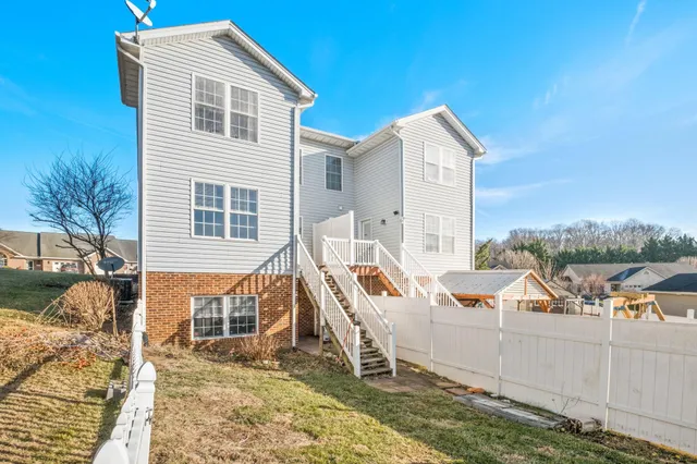 $359,000 | 2210 Lake Terrace Drive, Harrisonburg, VA 22802