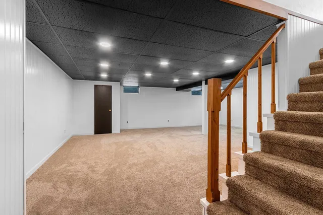 $384,900 | 544 Somerset Drive, Green Bay, WI 54301