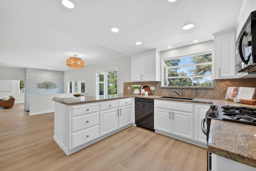 3105 Sunset Hill Road Rocklin, CA 95677 - Photo 11 of 68