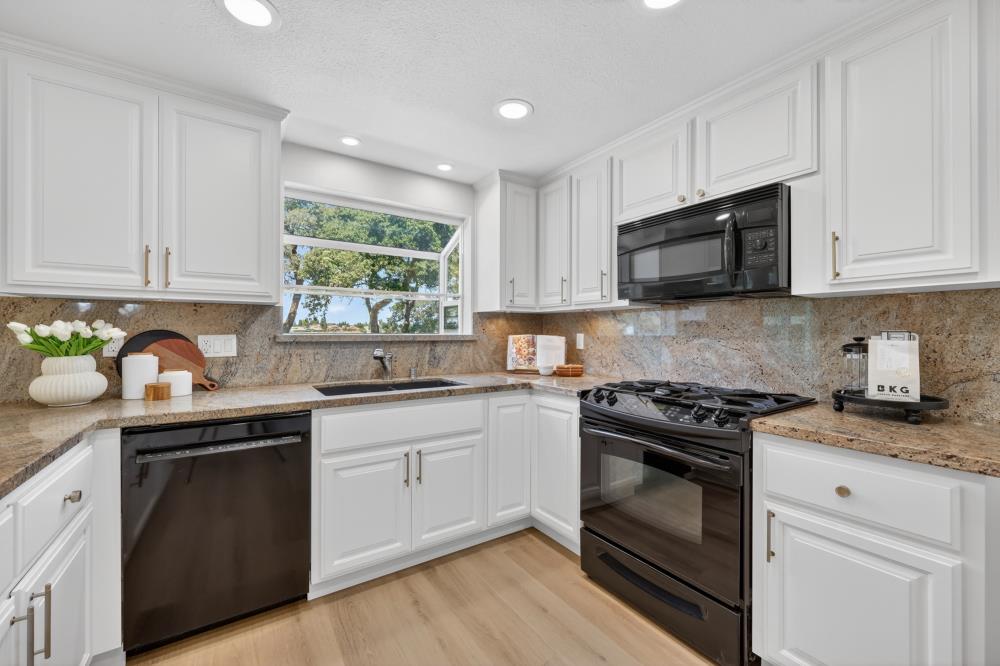 3105 Sunset Hill Road Rocklin, CA 95677 - Photo 14 of 68