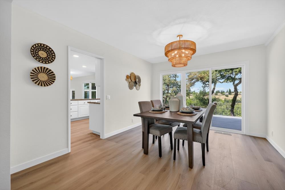 3105 Sunset Hill Road Rocklin, CA 95677 - Photo 8 of 68 Formal Dining with a view!