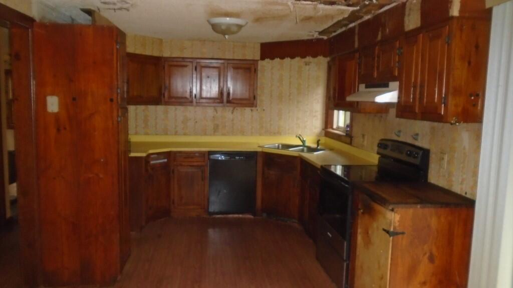 147 Parmenter Hill Road China, ME 04358 - Photo 5 of 23 Kitchen (Custom)