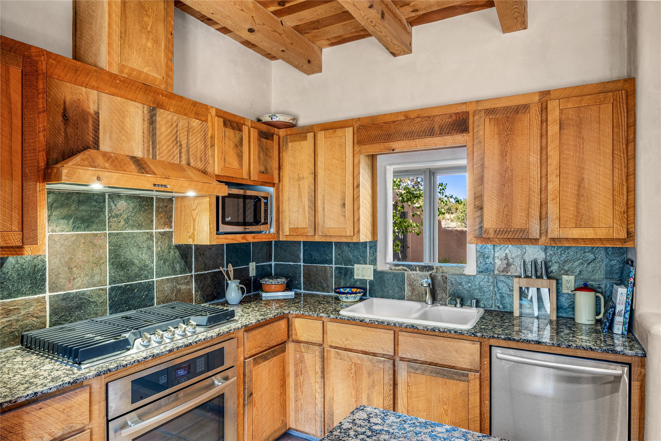 112 Coyote Ridge Trail Santa Fe, NM 87507 - Photo 24 of 54 Kitchen