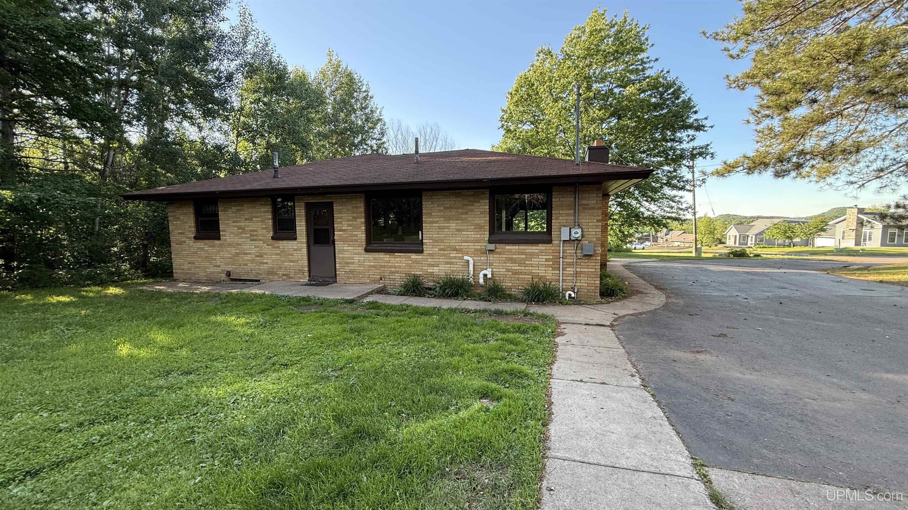 803 Magnetic Street Hurley, WI 54534 - Photo 54 of 65