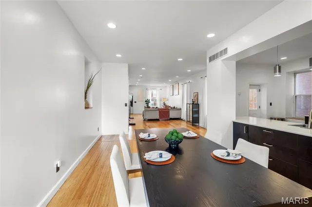 $279,000 | 3449 Tennessee Avenue, St. Louis, MO 63118