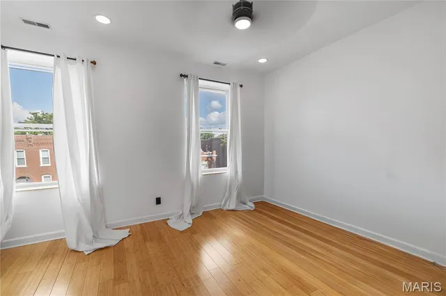 $279,000 | 3449 Tennessee Avenue, St. Louis, MO 63118