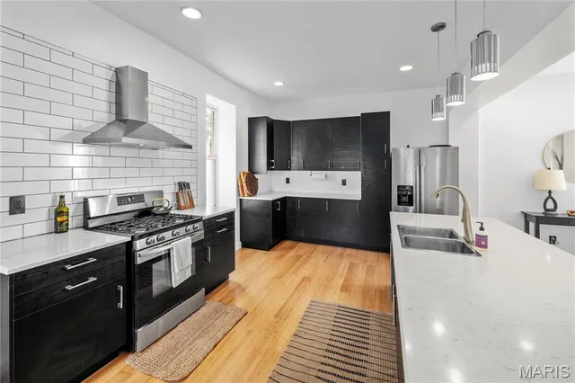 $279,000 | 3449 Tennessee Avenue, St. Louis, MO 63118