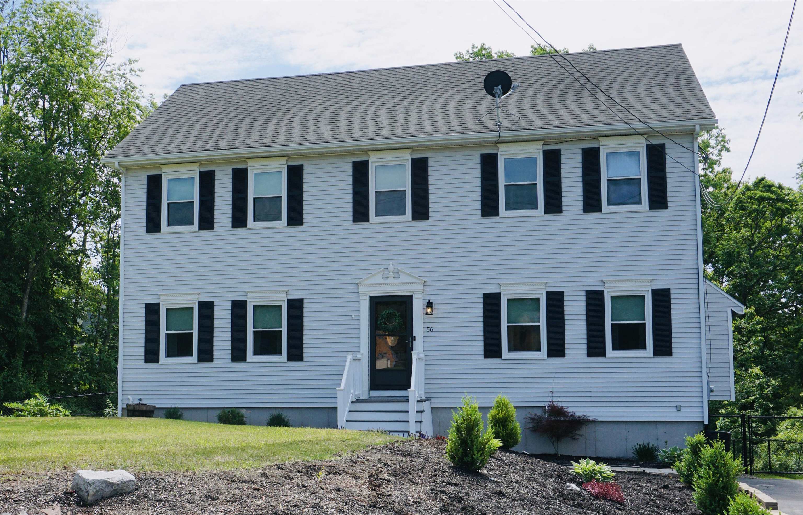 56 Kingston Road Exeter, NH 03833 - Photo 1 of 36