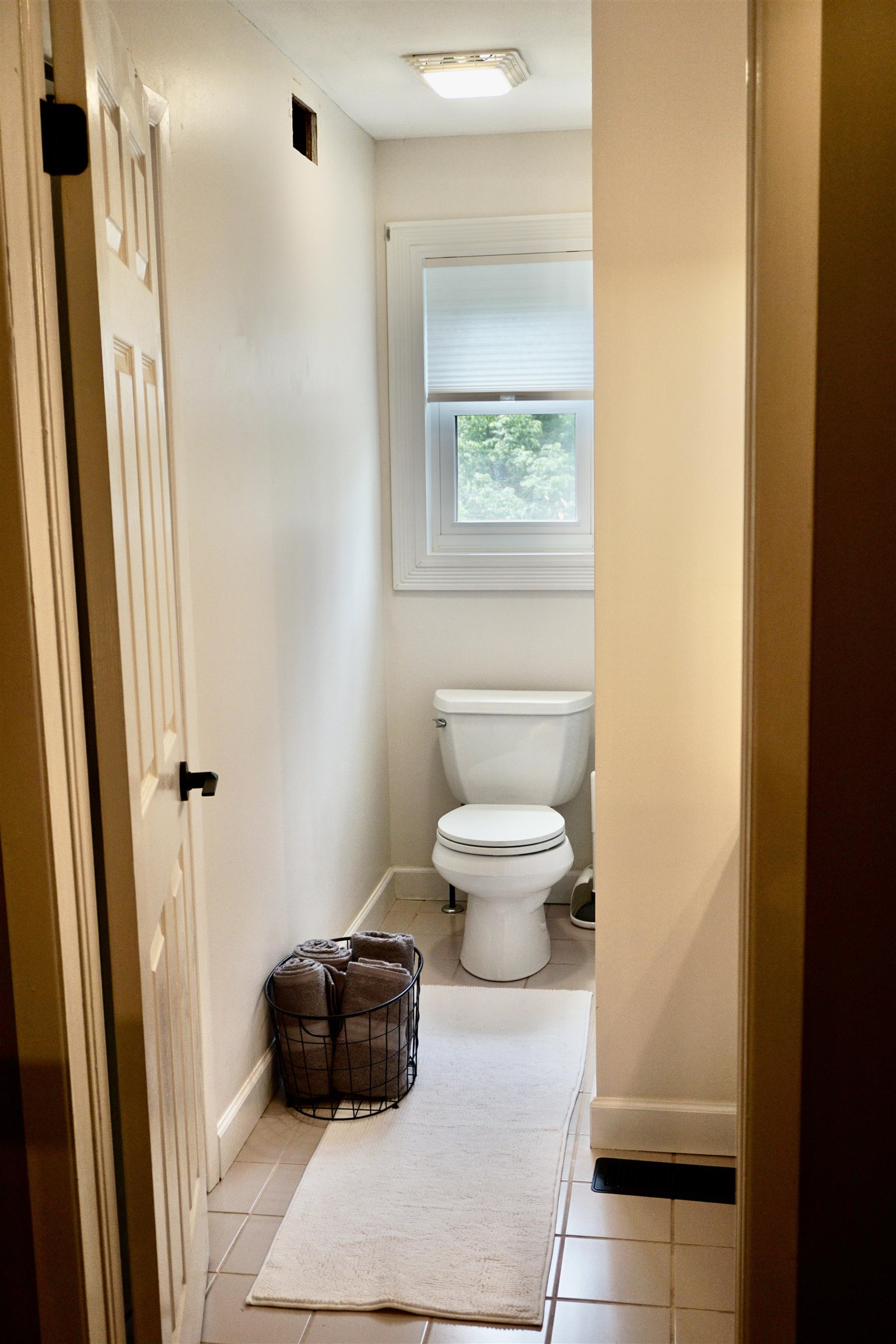 56 Kingston Road Exeter, NH 03833 - Photo 8 of 36