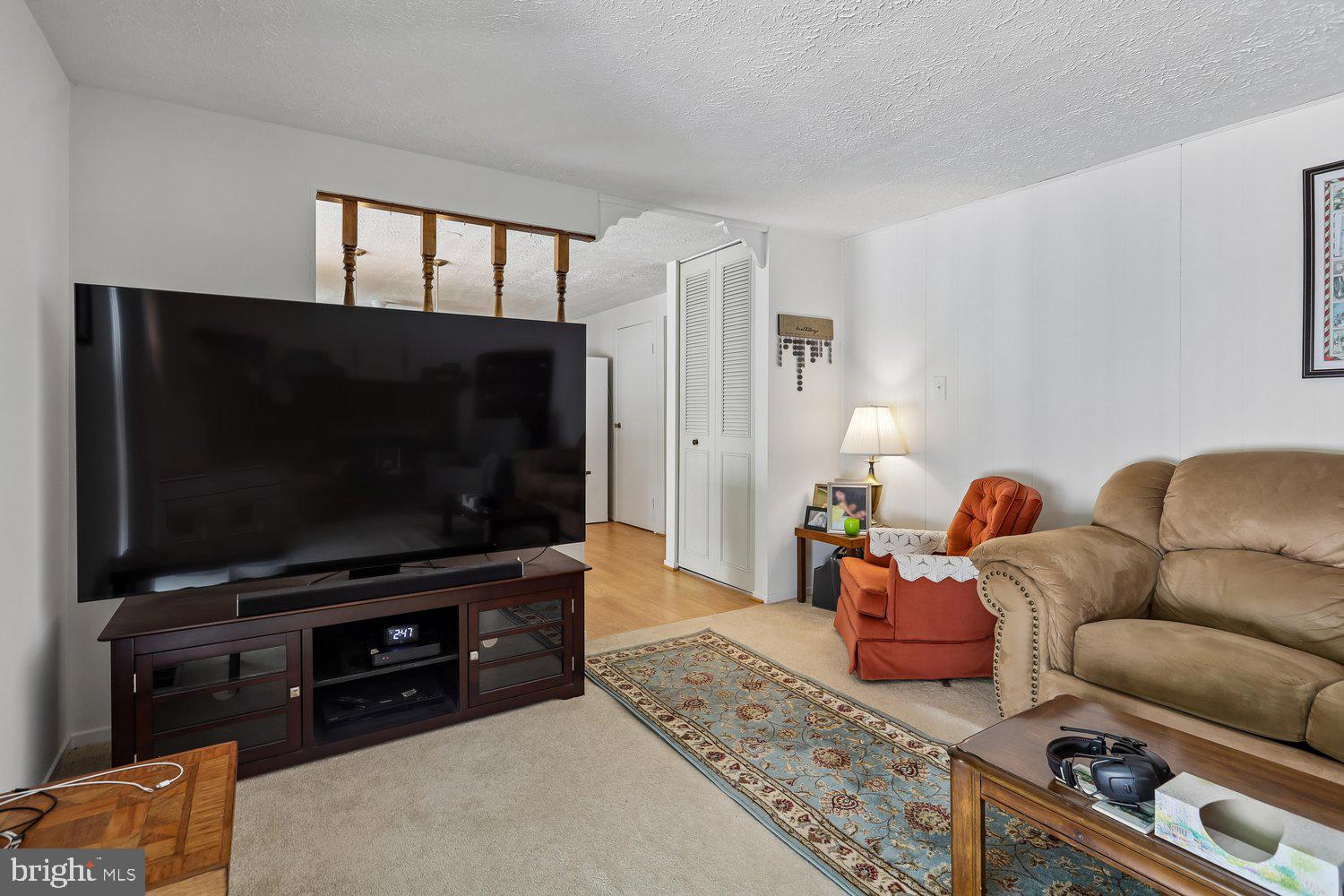 2403 Andorra Place Reston, VA 20191 - Photo 16 of 55 Family Room