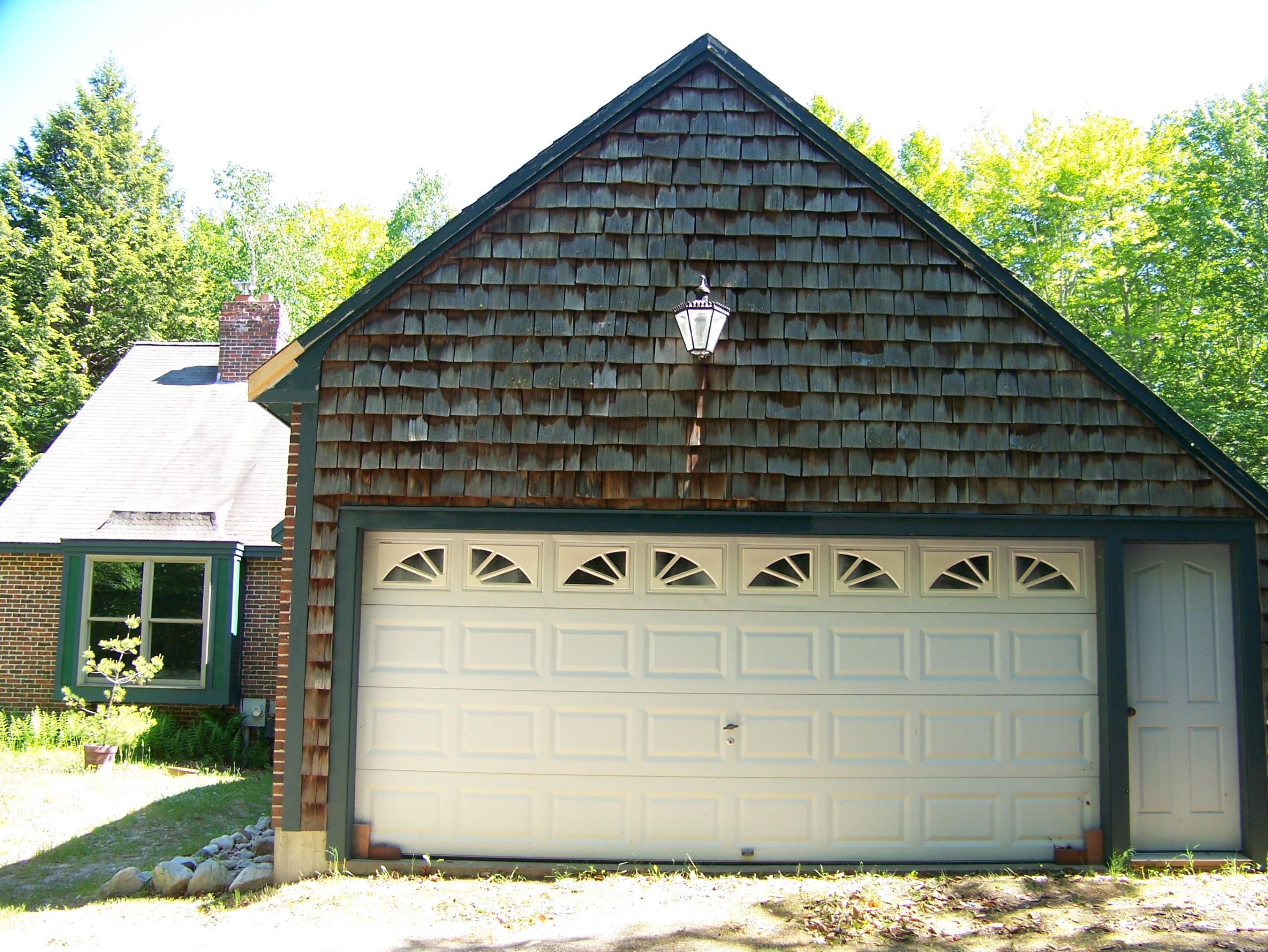 15 Fox Run Road Standish, ME 04084 - Photo 9 of 43 garage entry