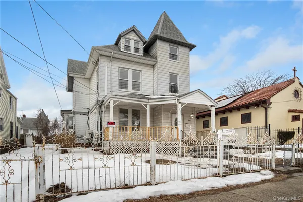 $900,000 | 130 South 9th Avenue, Mount Vernon, NY 10550