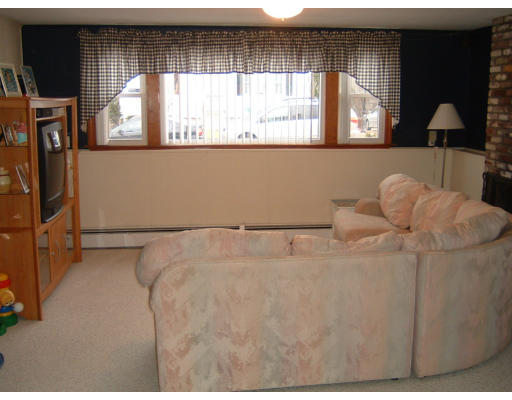 23 Butler Road Braintree, MA 02184 - Photo 7 of 8 Gallery Image 7