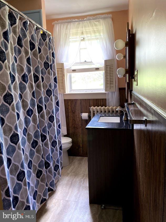 422 Crystal Rock Road Temple, PA 19560 - Photo 19 of 24 Full Bathroom on Second Floor