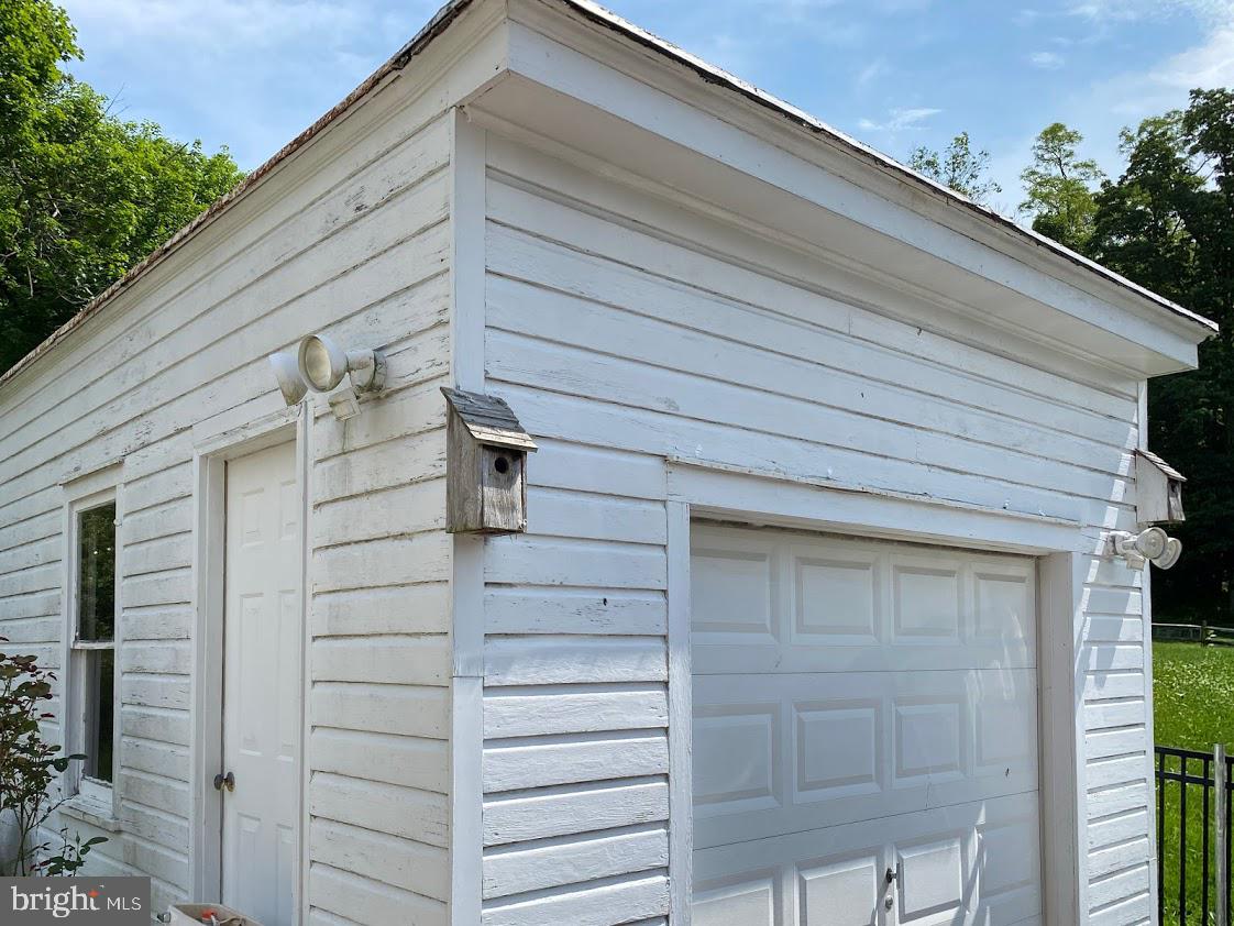 422 Crystal Rock Road Temple, PA 19560 - Photo 6 of 24 Garage