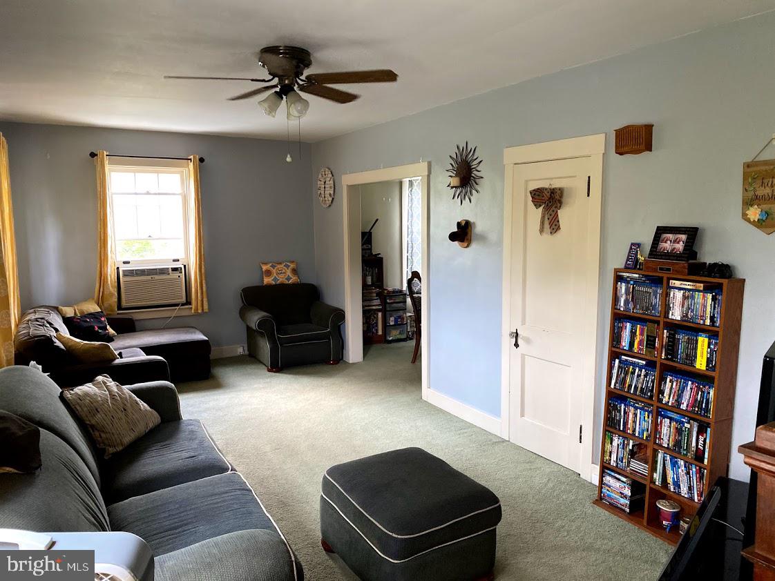 422 Crystal Rock Road Temple, PA 19560 - Photo 7 of 24 Living Room