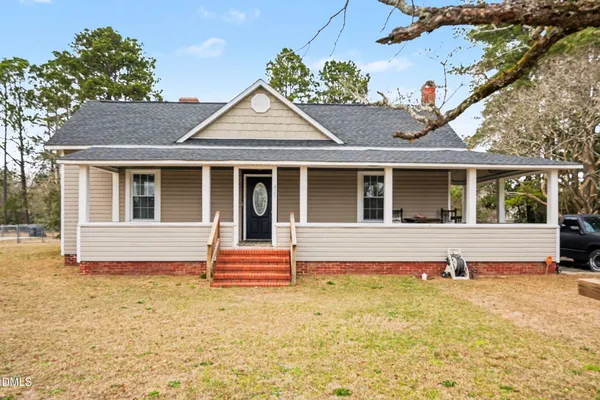$330,000 | 423 East Edinborough Avenue, Raeford, NC 28376