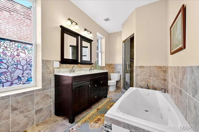 $390,000 | 459 Laurel Street, St. Louis, MO 63112