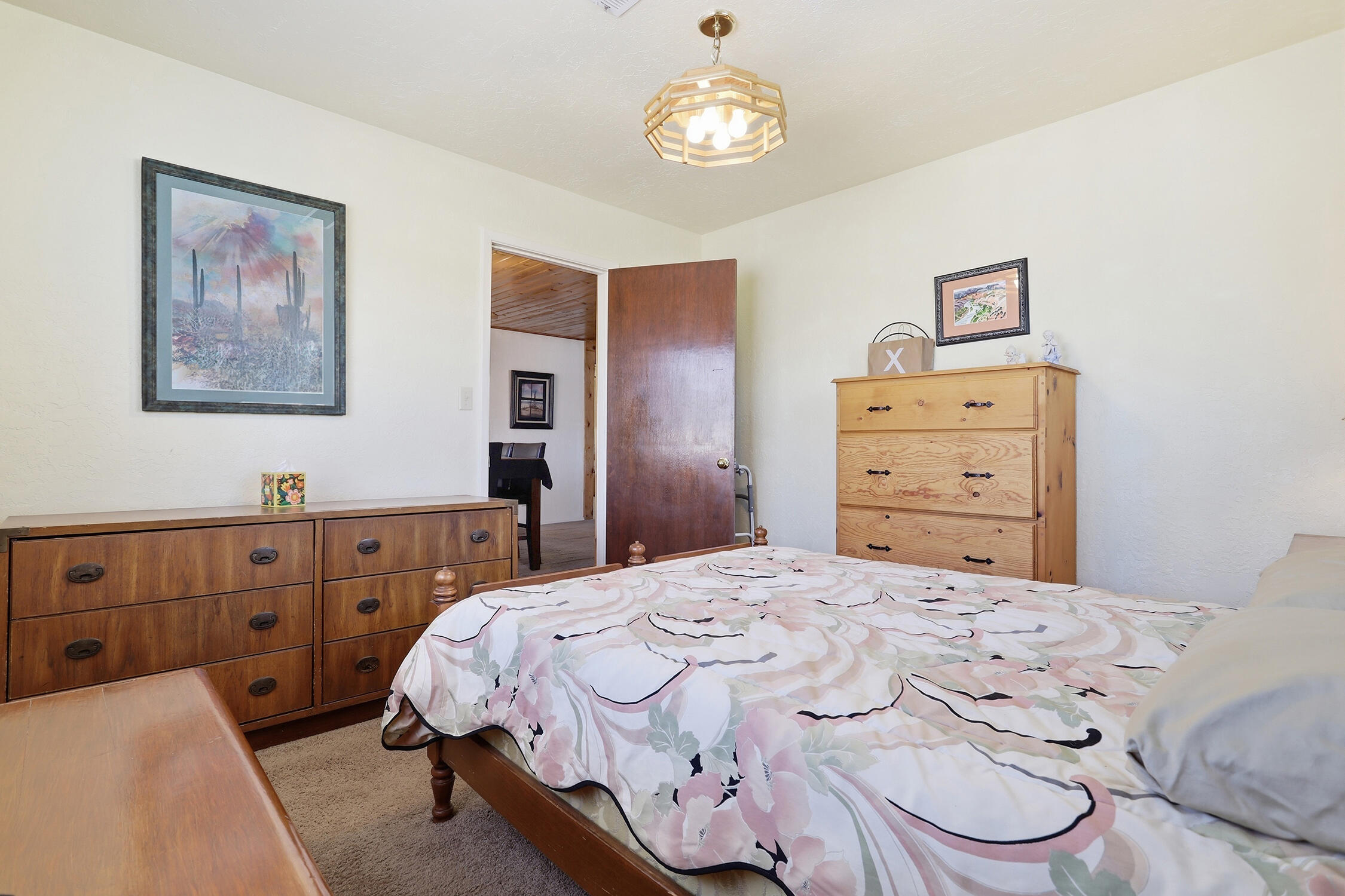 2332 Sunshine Road Southwest Albuquerque, NM 87105 - Photo 19 of 28 Gallery Image 19
